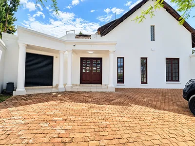 4 Bedroom House For Sale in Midrand - A3tF.webp