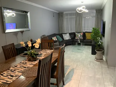 3 Bedroom Apartment For Sale in Pretoria - img