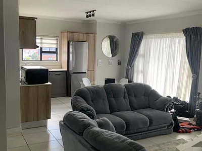 2 Bedroom Apartment To Rent in Pretoria - LmM7.webp