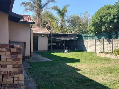 4 Bedroom House For Sale in Kempton Park - IKzZ.webp