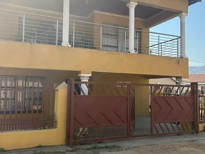 6 Bedroom House For Sale in Nelspruit - 6ZmS.webp