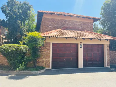 3 Bedroom Townhouse For Sale in Midrand - s8pq.webp