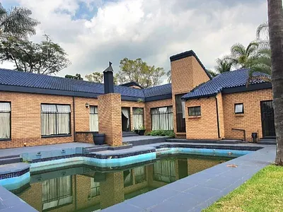 4 Bedroom House For Sale in Pretoria - 7zJp.webp