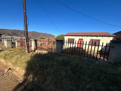 2 Bedroom House For Sale in Nsikazi - img