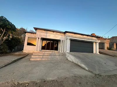 3 Bedroom House For Sale in Nsikazi - img