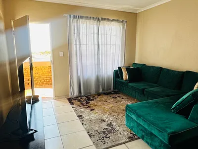 3 Bedroom Apartment For Sale in Midrand - lbu3.webp