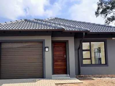 3 Bedroom House For Sale in Akasia - 8CC1.webp