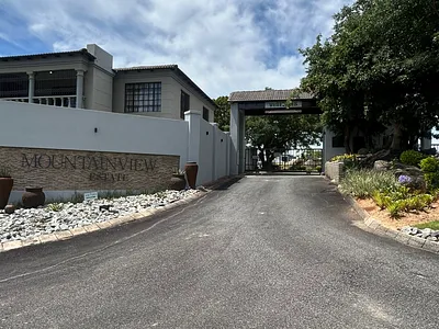 3 Bedroom House For Sale in Nelspruit - UdGH.webp