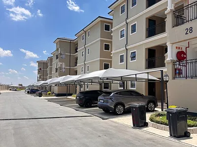 2 Bedroom Apartment For Sale in Midrand - yqG0.webp