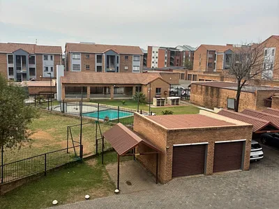 2 Bedroom Apartment For Sale in Midrand - img