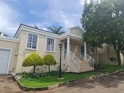 2 Bedroom Townhouse For Sale in Pretoria - img