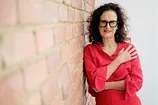 Nicci Roussos - P4Ih.webp