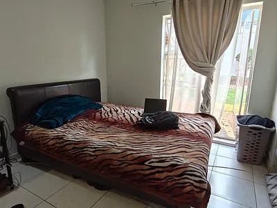 1 Bedroom Apartment To Rent in Sandton - cj1u.webp
