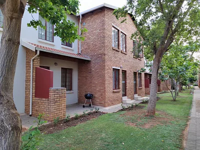 1 Bedroom Apartment For Sale in Pretoria - oP2v.webp