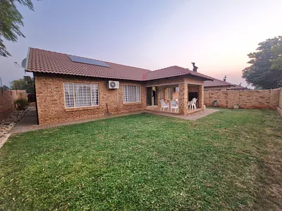 3 Bedroom Townhouse For Sale in Pretoria - rka3.webp