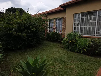 2 Bedroom Townhouse For Sale in Pretoria - Qcp0.webp