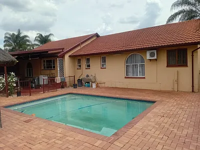 4 Bedroom House For Sale in Pretoria - ZvRm.webp