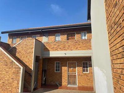 1 Bedroom Apartment For Sale in Pretoria - zuL8.webp