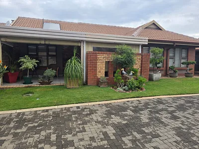 3 Bedroom House For Sale in Pretoria - 0zZ7.webp
