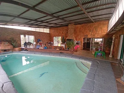 6 Bedroom House For Sale in Pretoria - dX3V.webp