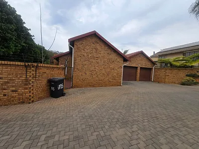 3 Bedroom House For Sale in Pretoria - ivwQ.webp