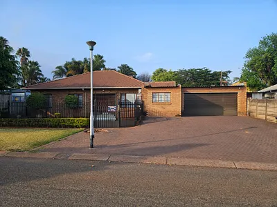 3 Bedroom House For Sale in Pretoria - k41i.webp