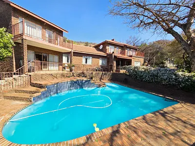 5 Bedroom House For Sale in Pretoria - qRui.webp