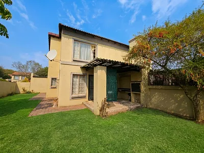 2 Bedroom Townhouse For Sale in Pretoria - x683.webp