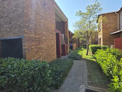 1 Bedroom Apartment For Sale in Pretoria - s3NL.webp