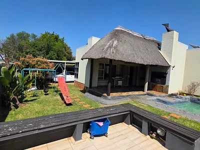 3 Bedroom Townhouse For Sale in Pretoria - 4rmf.webp