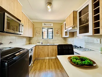 3 Bedroom Apartment For Sale in Pretoria - uCfS.webp