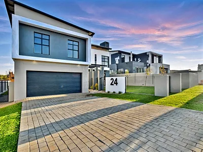 3 Bedroom House For Sale in Centurion - eyAj.webp