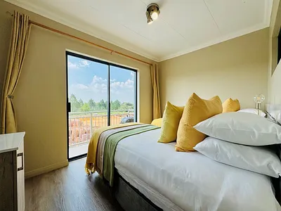 3 Bedroom Apartment For Sale in Pretoria - 9I5i.webp