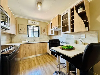 3 Bedroom Townhouse For Sale in Pretoria - BMk0.webp