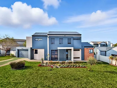 4 Bedroom House For Sale in Centurion - CPIv.webp