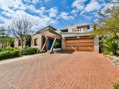 4 Bedroom House For Sale in Centurion - duTd.webp