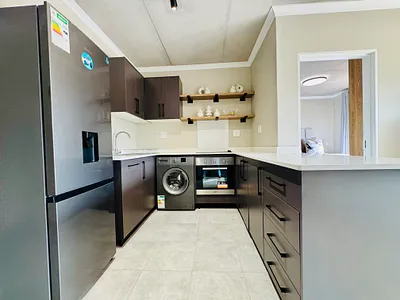 2 Bedroom Apartment For Sale in Pretoria - 7qIN.webp