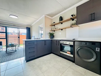 2 Bedroom Apartment For Sale in Pretoria - Sdiz.webp