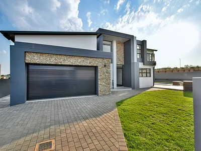 4 Bedroom House For Sale in Centurion - F6Yc.webp