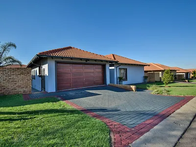 3 Bedroom House For Sale in Centurion - Pabv.webp