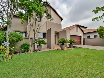 4 Bedroom House For Sale in Centurion - zTNw.webp