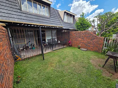 2 Bedroom Townhouse For Sale in Pretoria - JI6C.webp