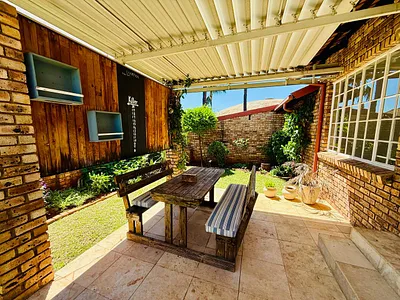 2 Bedroom Townhouse For Sale in Akasia - qOpN.webp