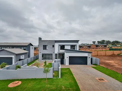 4 Bedroom House For Sale in Centurion - QuFZ.webp