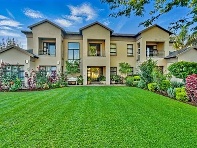 5 Bedroom House For Sale in Pretoria - 1jOQ.webp