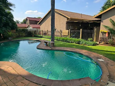 3 Bedroom House For Sale in Pretoria - r7jD.webp