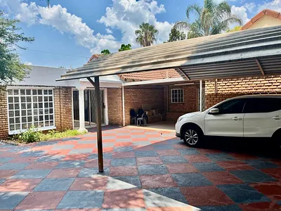 3 Bedroom House For Sale in Pretoria - x5nF.webp