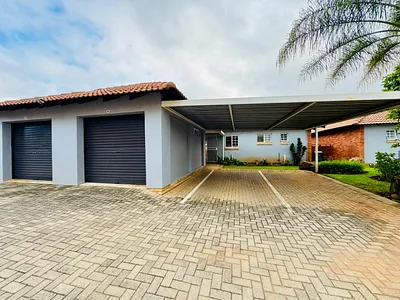 2 Bedroom Townhouse For Sale in Pretoria - yruT.webp
