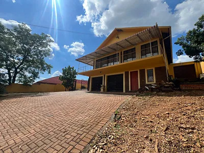 4 Bedroom House For Sale in Pretoria - SV8w.webp