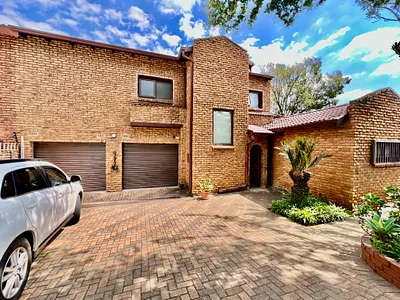 3 Bedroom House For Sale in Edenvale - A95h.webp
